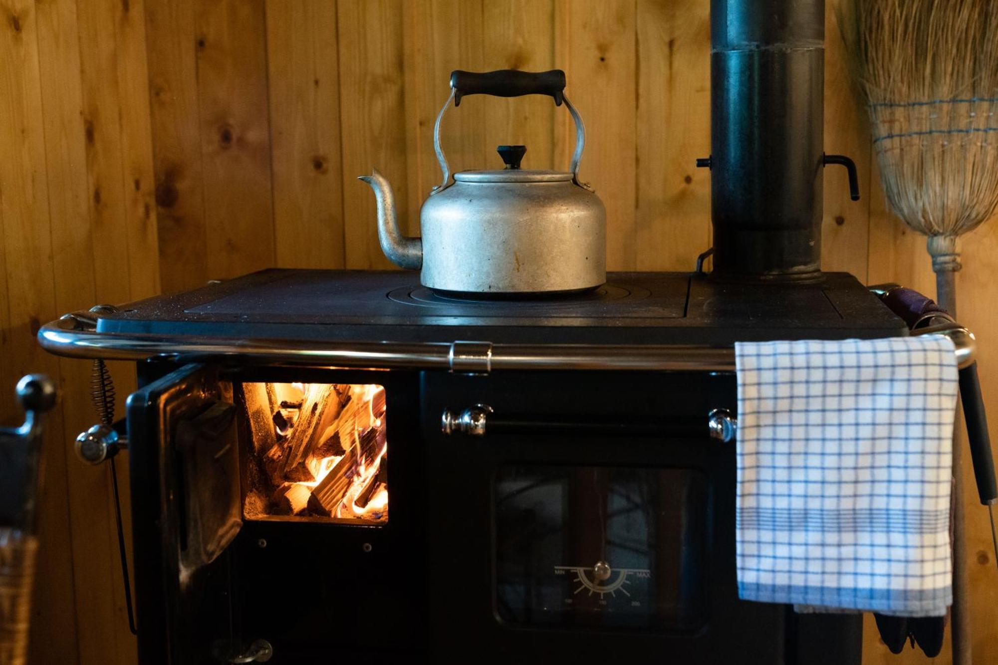 Off-Grid Relaxing Getaway At The Captain'S Rest Clachan of Campsie エクステリア 写真